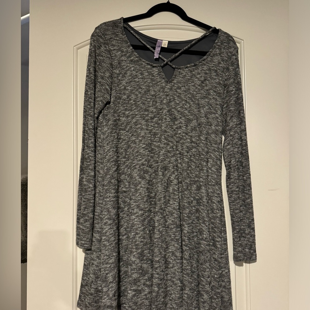 Alya Gray Dress from Francesca’s, Size Medium